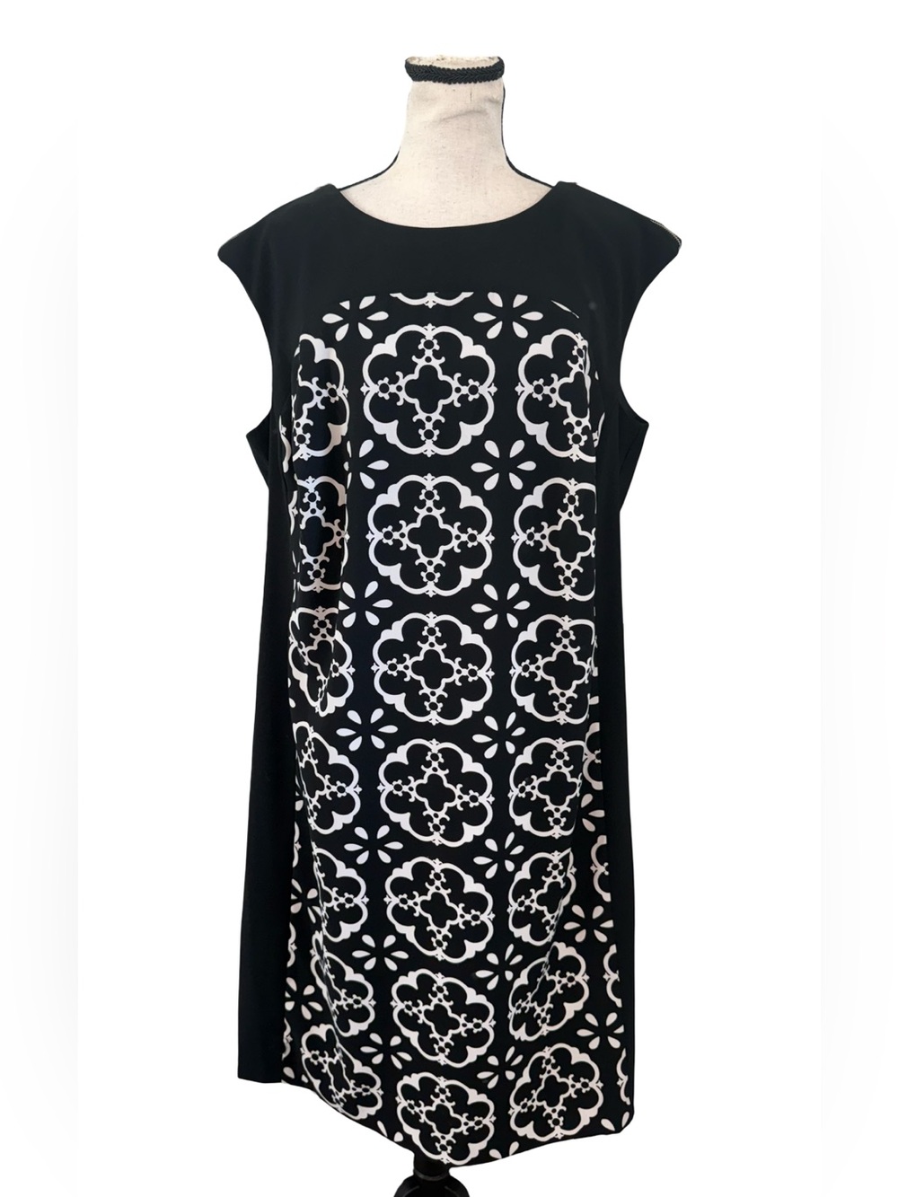 Signature London Style Black White Floral Shift Dress 16W